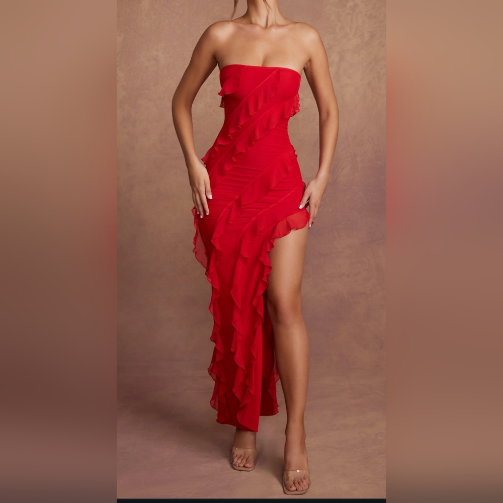 Bandeau Ruffle Detail Maxi Dress in Red size 6